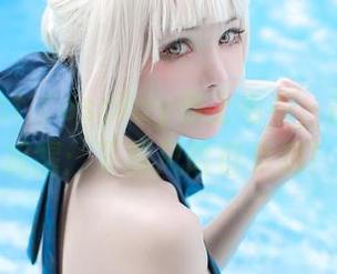 当Kitkat Cosplay穿上毛衣，高清画质提醒：下载风险自负哦！